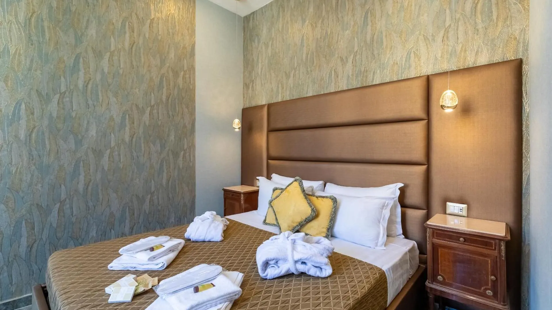 Piazza Di Spagna 51 Luxury Guest House Rome